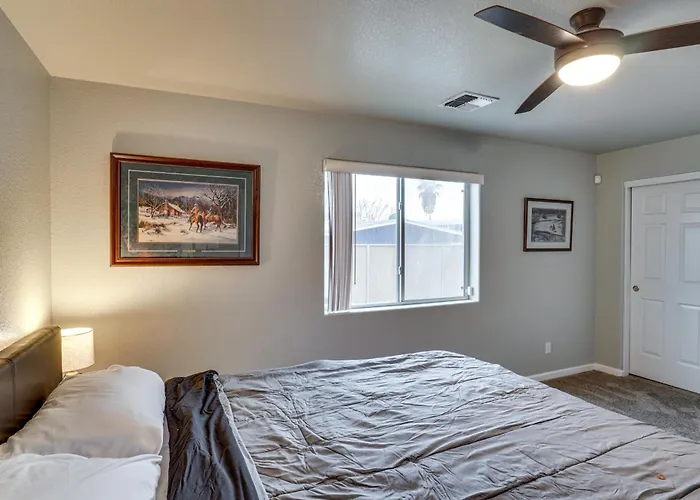 Bullhead City Escape: Snowbird & Covered Patio! Dom wakacyjny *