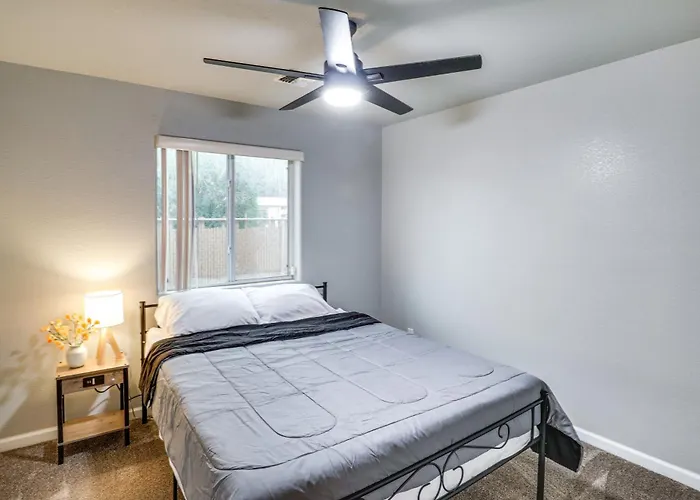 Bullhead City Escape: Snowbird & Covered Patio! Dom wakacyjny